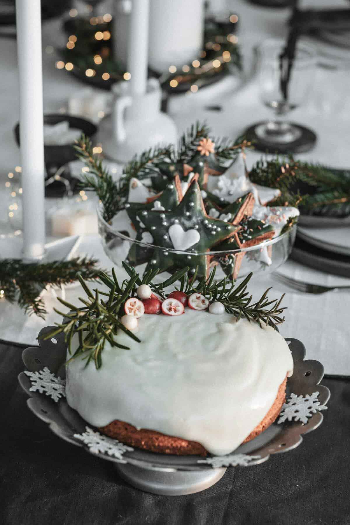 Holiday Entertaining - Simple DIY Decor for Effortless Hosting